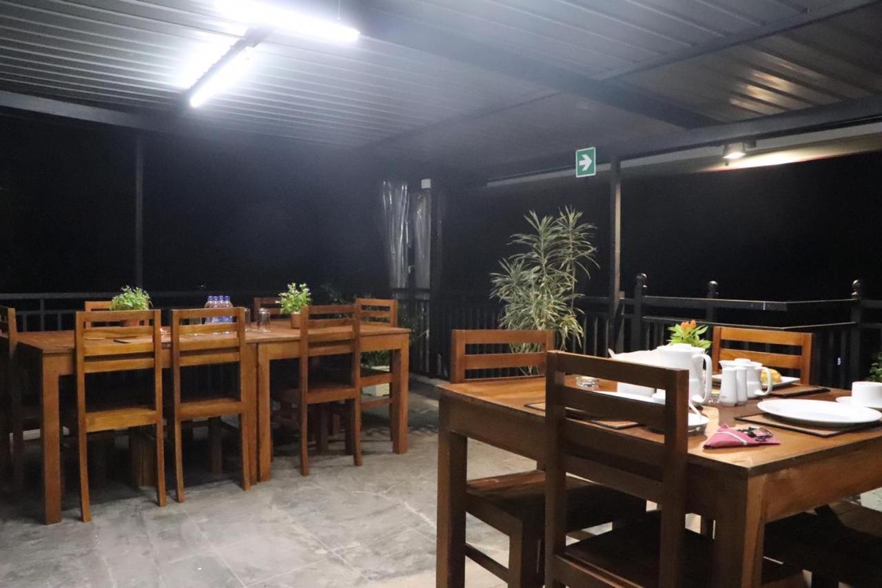 Ryan Residence & Restaurant Negombo Dış mekan fotoğraf